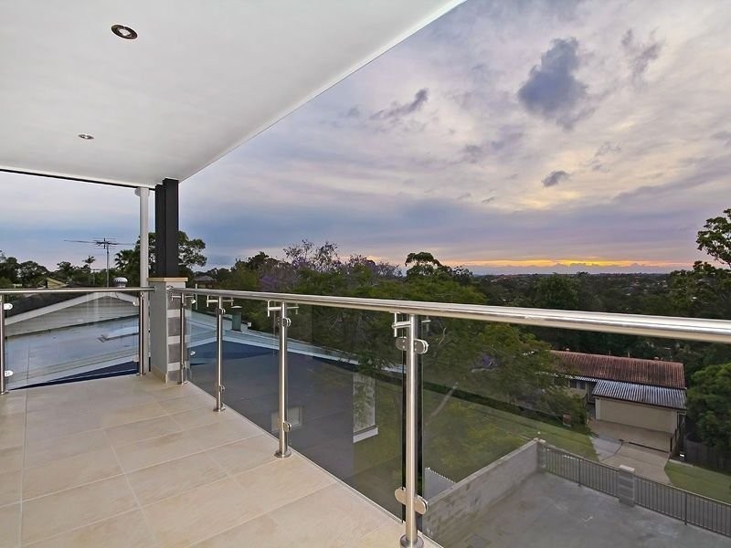 49 Pennant Street, Jamboree Heights QLD 4074