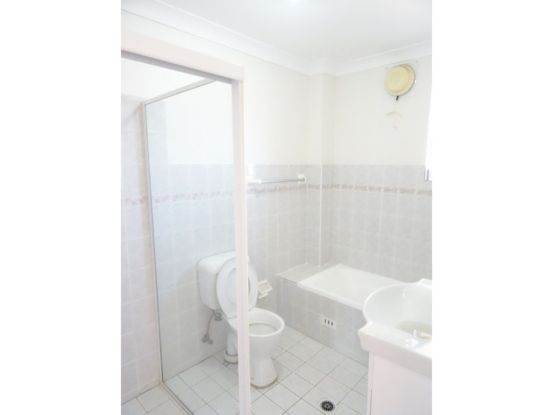 15/7 Third Avenue, Campsie NSW 2194