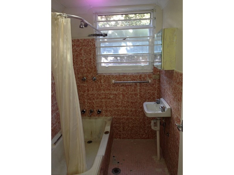 2/5 Osgood Avenue, Marrickville NSW 2204