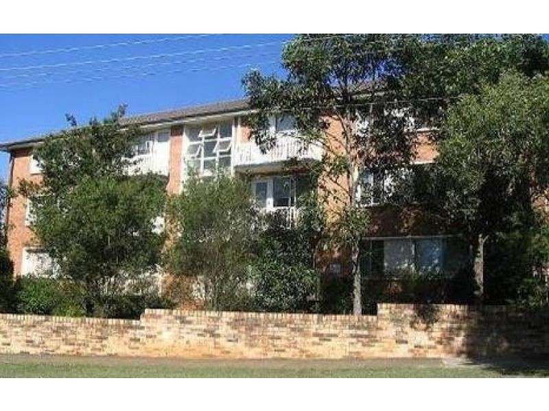 6 2-6 Marlene Crescent, Greenacre NSW 2190