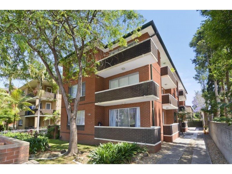 1/124 Bland Street, Ashfield NSW 2131