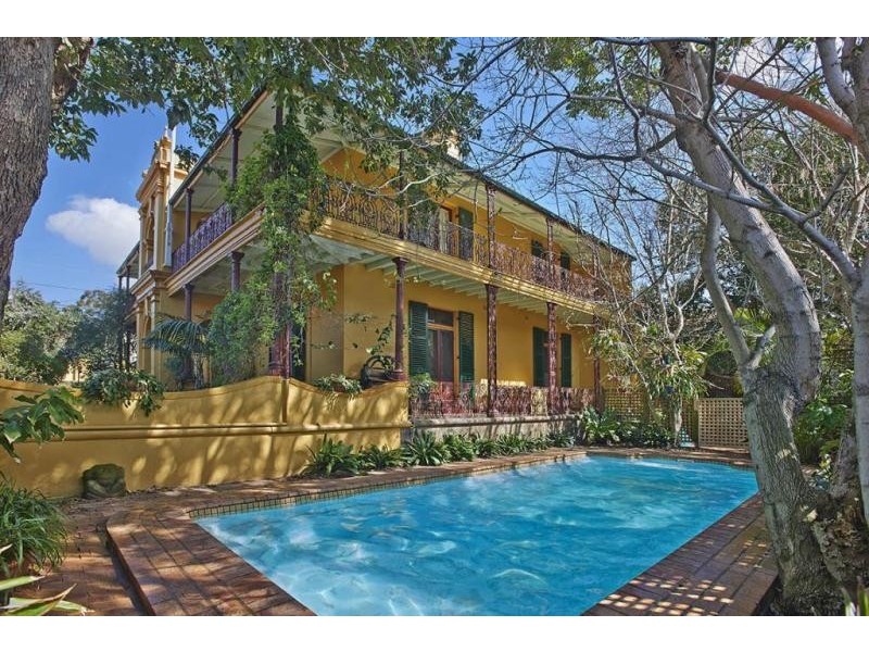 18 Julia Street, Ashfield NSW 2131