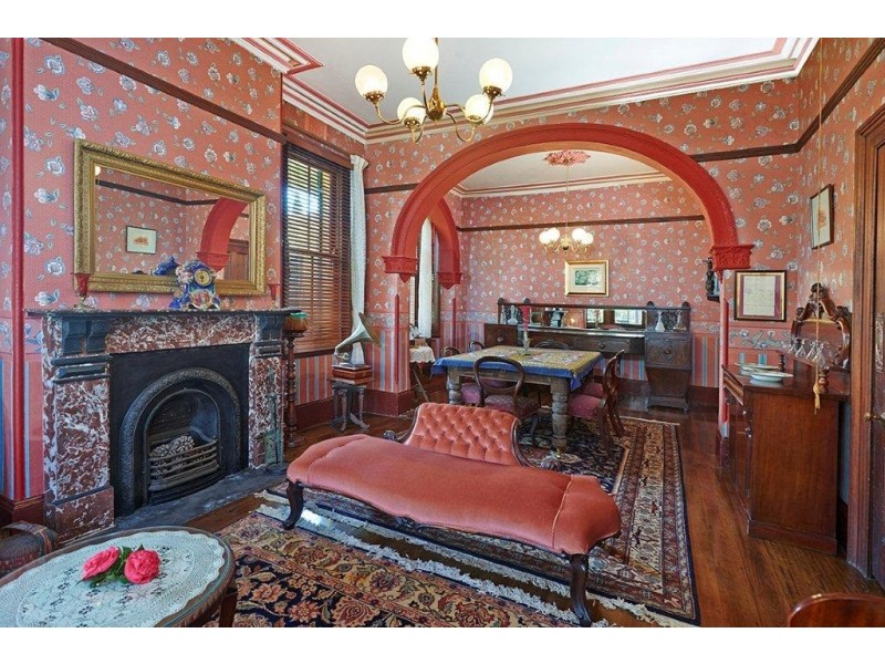 18 Julia Street, Ashfield NSW 2131