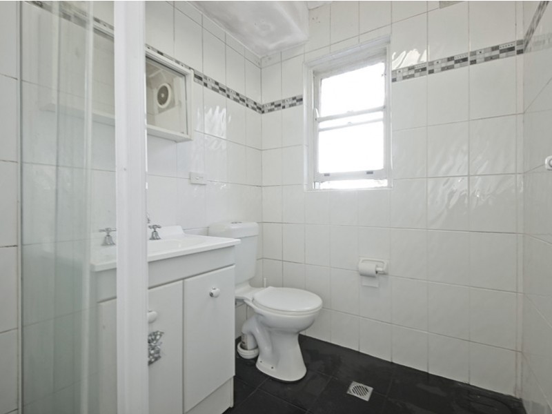 2/28 Orpington Street, Ashfield NSW 2131