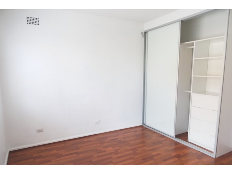 8/7 Vicliffe Avenue, Campsie NSW 2194