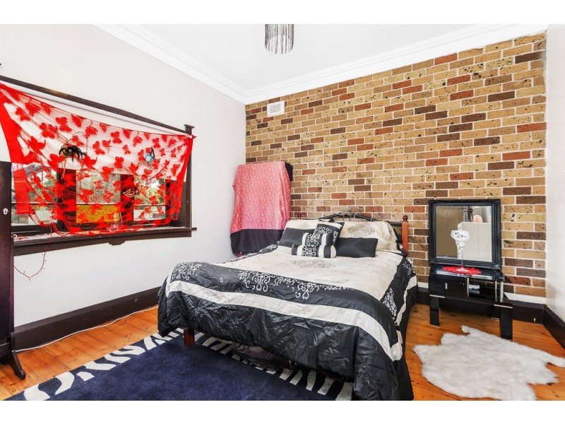 8 Hardy Street, Ashfield NSW 2131