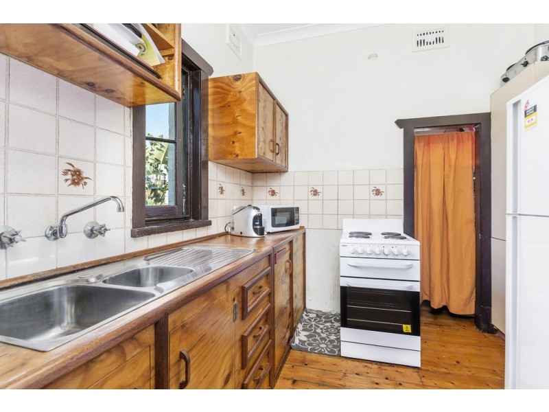 8 Hardy Street, Ashfield NSW 2131