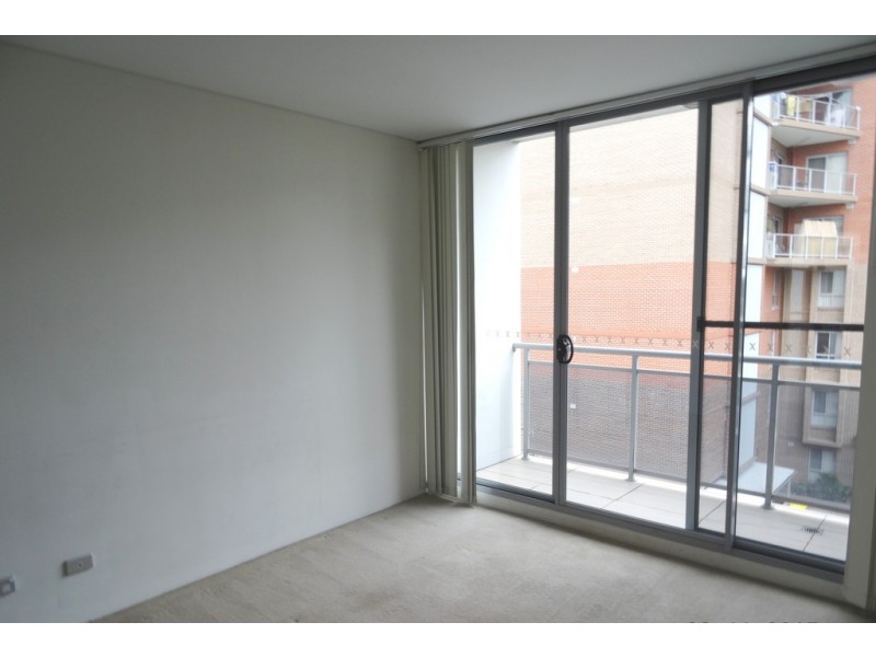 36/12-18 Bathurst Street, Liverpool NSW 2170