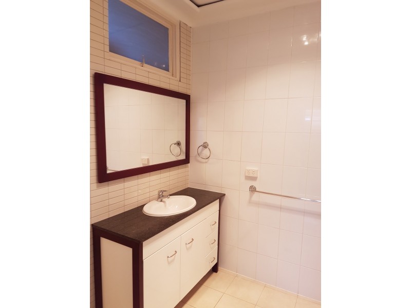 2/107 Holborow Street, Croydon Park NSW 2133