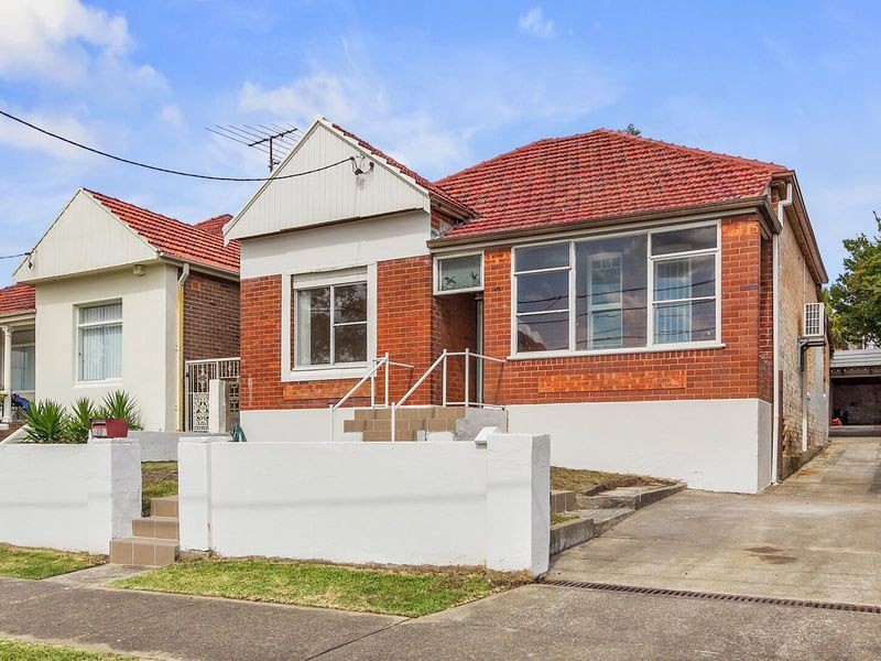 42 Starkey Street, Hurlstone Park NSW 2193