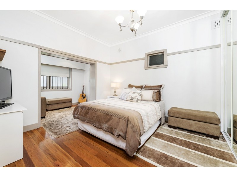 12 Page Avenue, Ashfield NSW 2131