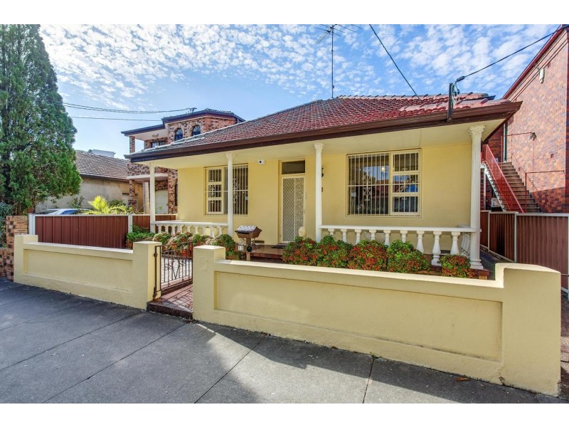 12 Hugh Street, Ashfield NSW 2131