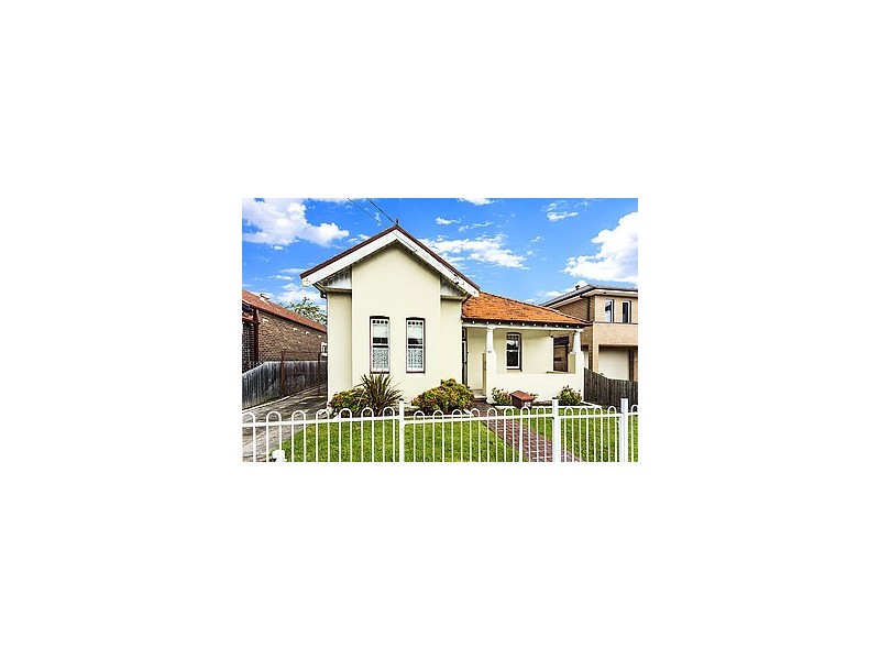 40 Henry St, Ashfield NSW 2131