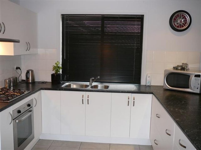 1 Mercedes Court, Hackham SA 5163