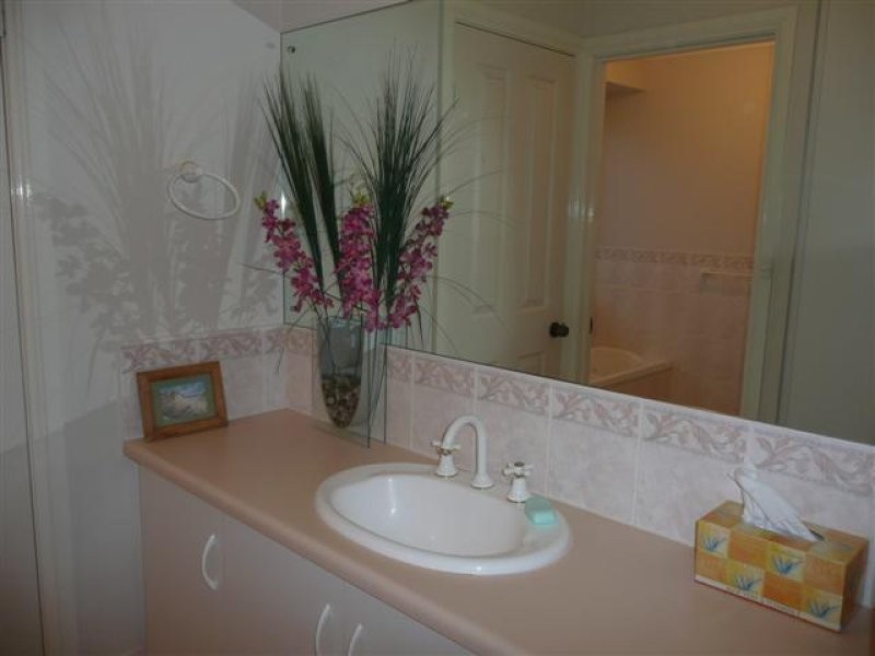 16 Harvest Drive, Mclaren Vale SA 5171