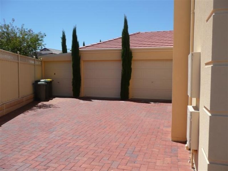 5 The Crescent, Seaford Rise SA 5169
