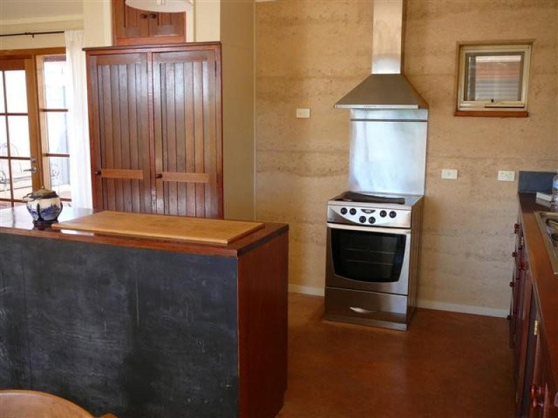 31 Richards Road, Willunga SA 5172