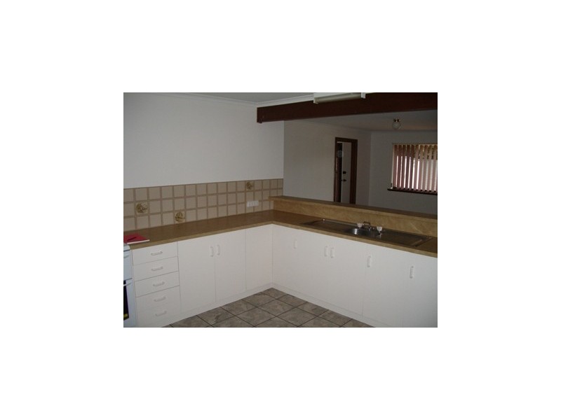 4 SLATER AVENUE, Mount Compass SA 5210