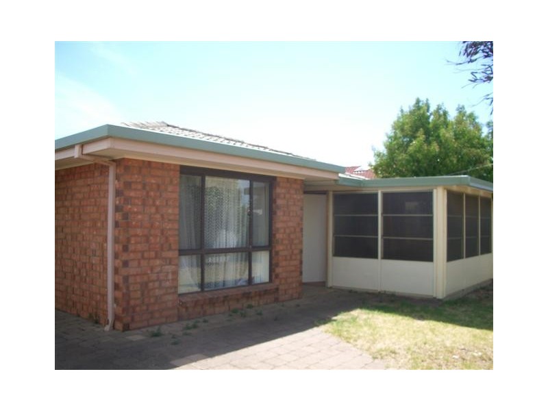 19 MACQUARIE STREET, Moana SA 5169