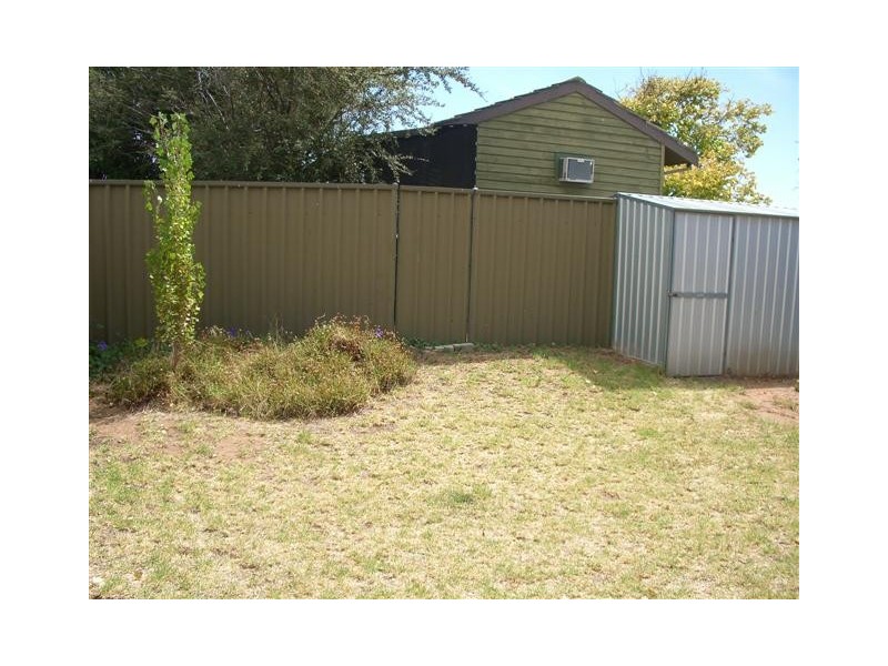 19 MACQUARIE STREET, Moana SA 5169