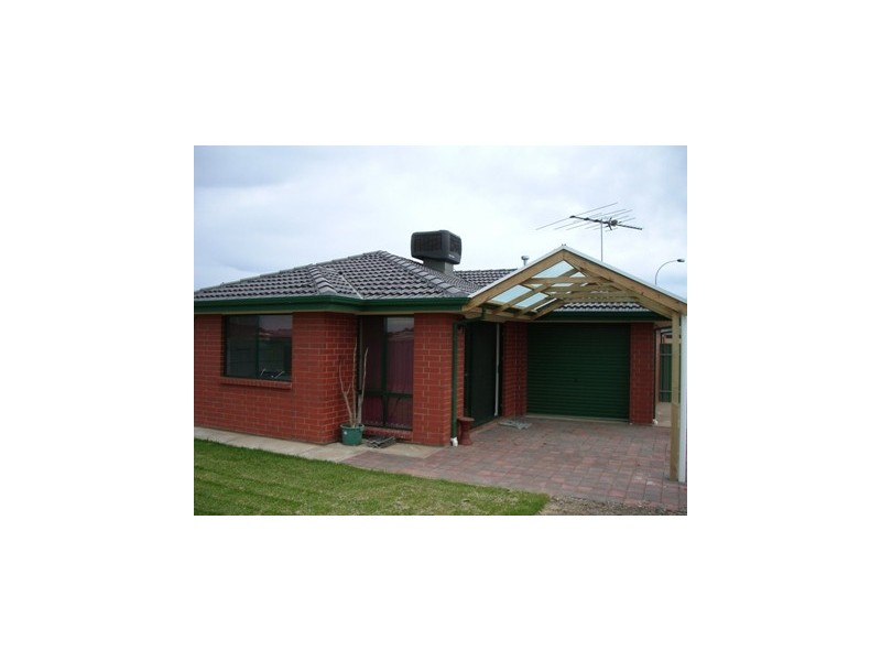 8 DOLPHIN BLVD, Aldinga Beach SA 5173