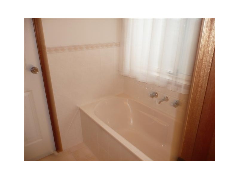 4 Geraldton Street, Port Noarlunga South SA 5167