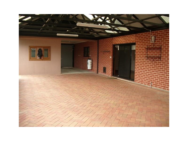 18 Rose Crescent, Mclaren Flat SA 5171