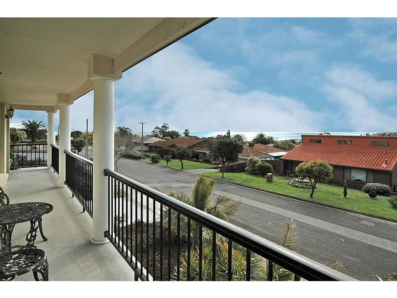 32 DOMAIN ST, Moana SA 5169