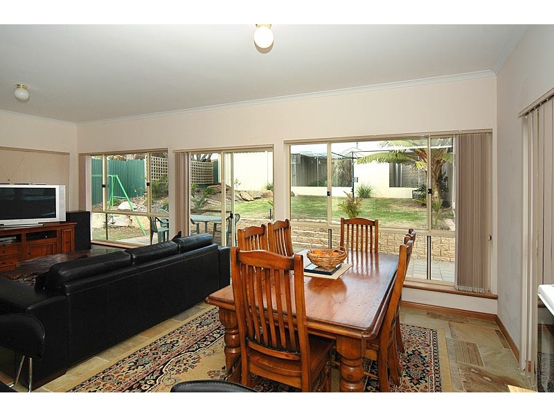 32 DOMAIN ST, Moana SA 5169