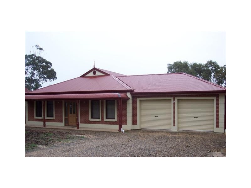 16 Giles Road, Willunga SA 5172