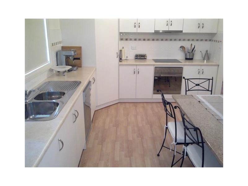 34 Whinnerah Avenue, Aldinga Beach SA 5173