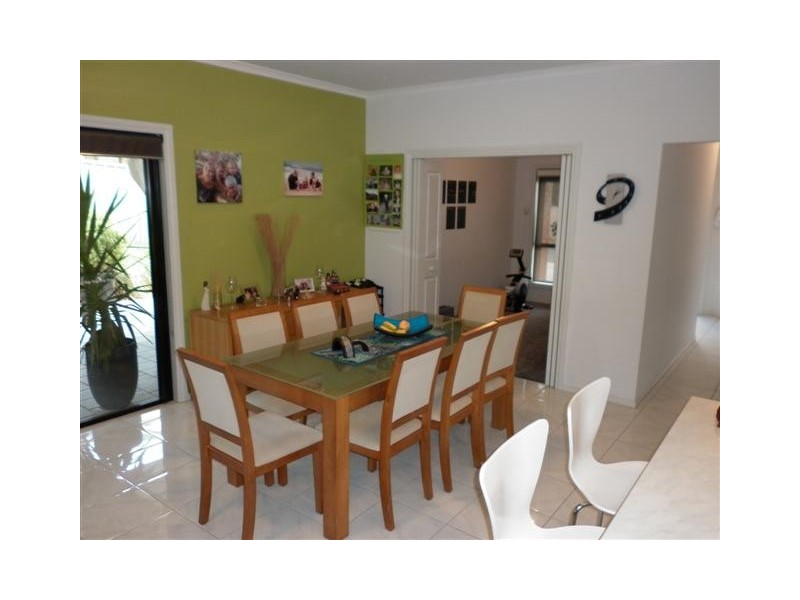 5  Reeves Street, Mclaren Vale SA 5171