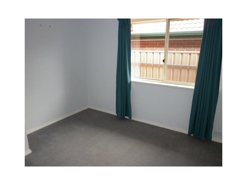 16 Whitestone Crescent, Seaford Rise SA 5169