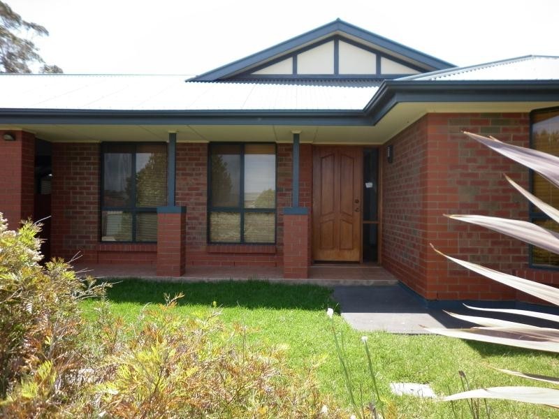 2 Grapevine Lane, Mclaren Vale SA 5171