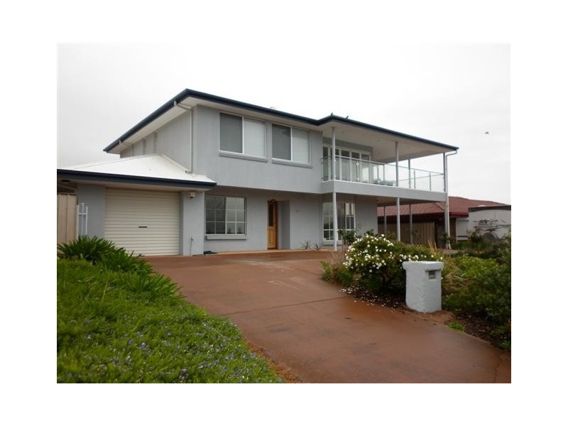 22 Babbacombe Drive, Moana SA 5169