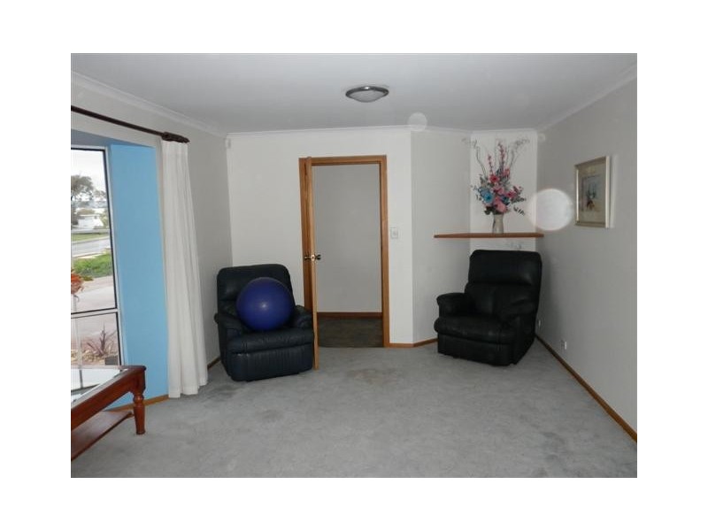 22 Babbacombe Drive, Moana SA 5169