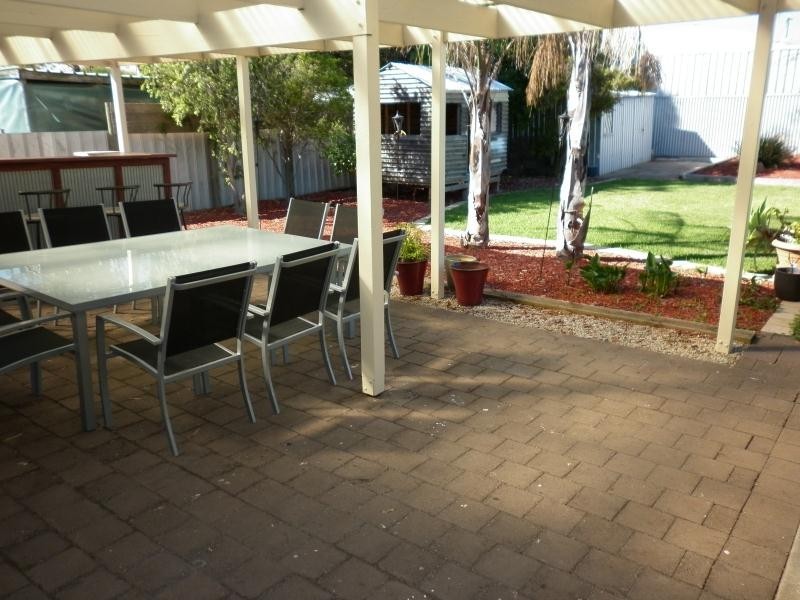 3 Trim Crescent, Old Noarlunga SA 5168
