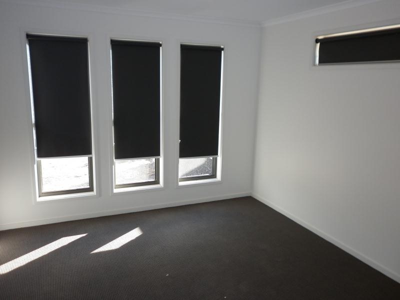 12 Ship Street, Seaford Meadows SA 5169