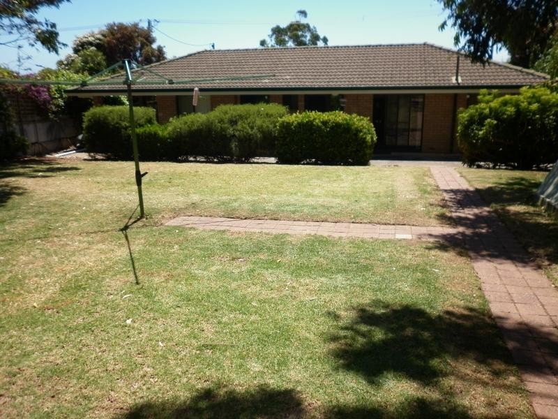 10 Armstrong Street, Sellicks Beach SA 5174