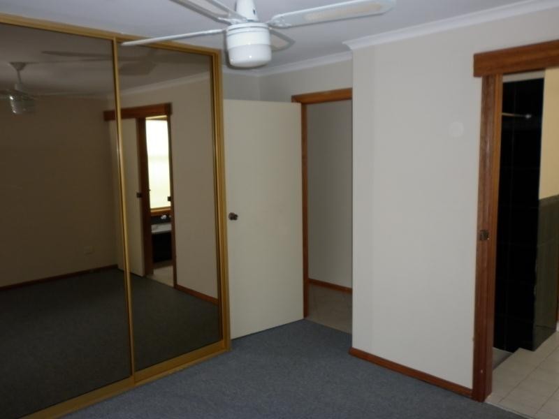 4 Mataro Avenue, Mclaren Vale SA 5171