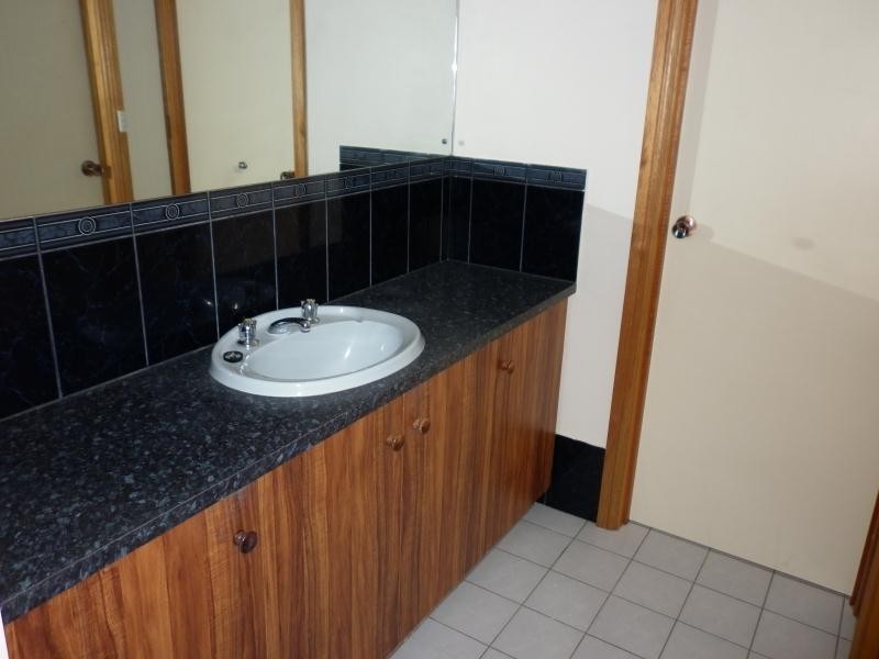 4 Mataro Avenue, Mclaren Vale SA 5171