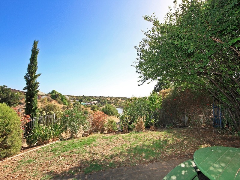 11 Drugal Court, Hallett Cove SA 5158