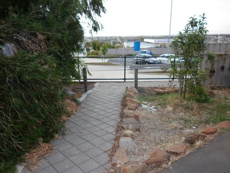 13 Churston Place, Moana SA 5169