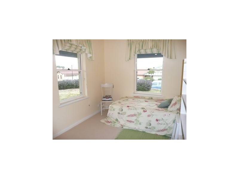 6 Vales Court, Mclaren Vale SA 5171