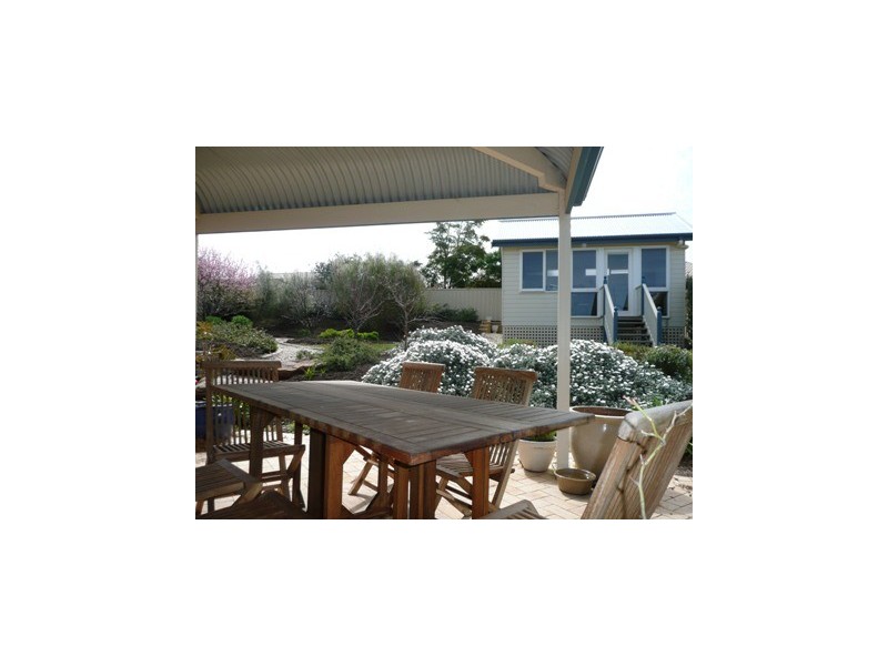 6 Vales Court, Mclaren Vale SA 5171