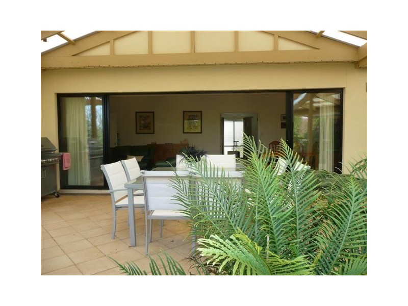 2 Pearn Court, Mclaren Vale SA 5171