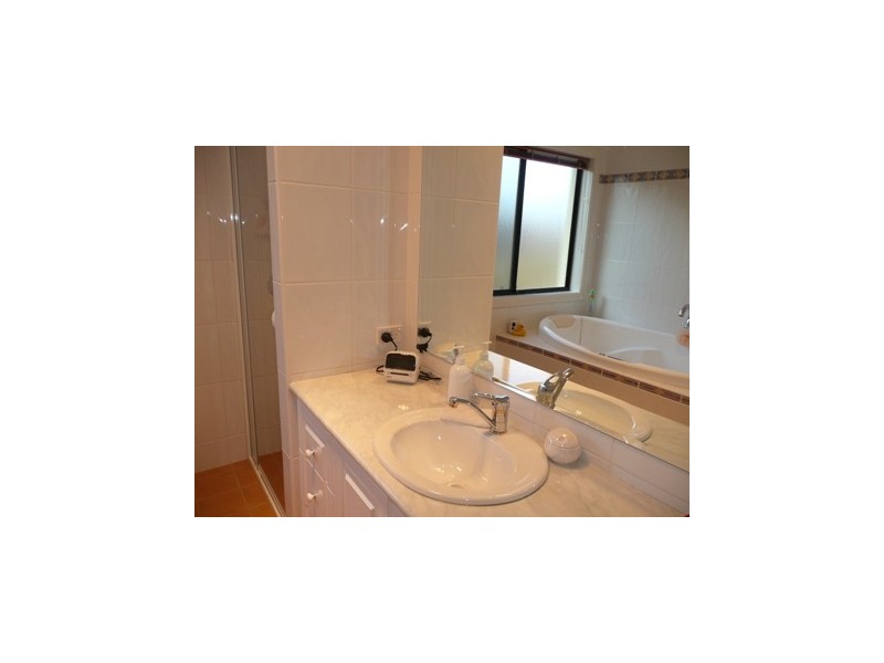 2 Pearn Court, Mclaren Vale SA 5171