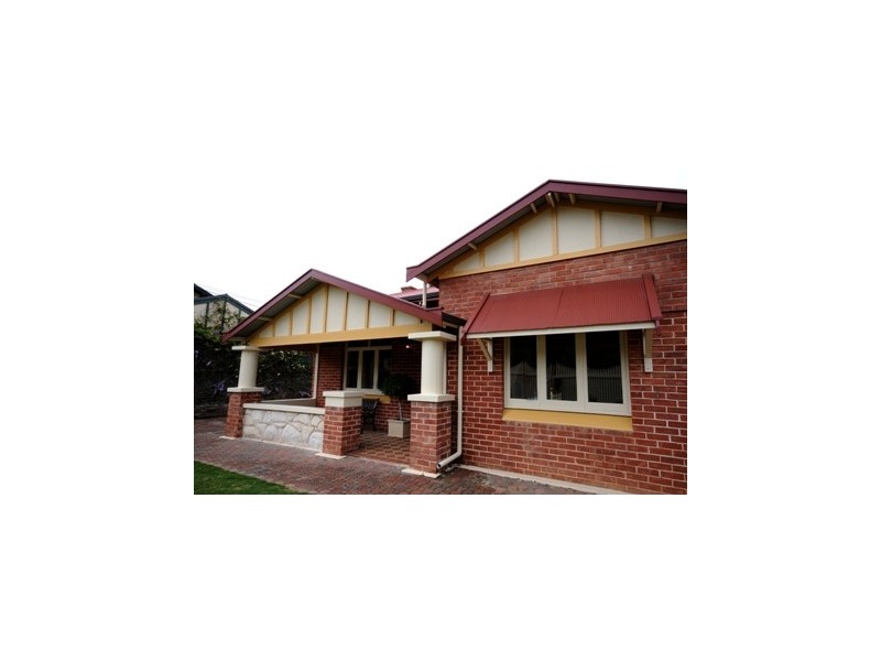 4  Gore Street, Glenelg North SA 5045