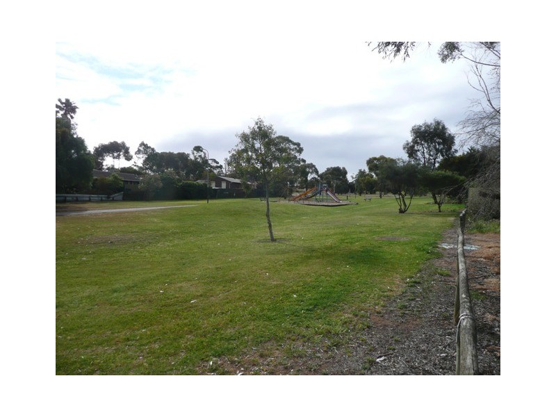 15 Finland Court, Hackham West SA 5163