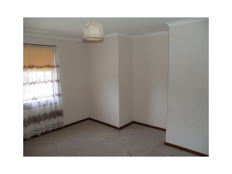 15 Finland Court, Hackham West SA 5163